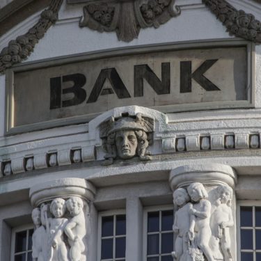 ゴールデウィーク中もコロナ融資の相談は銀行でできる！？